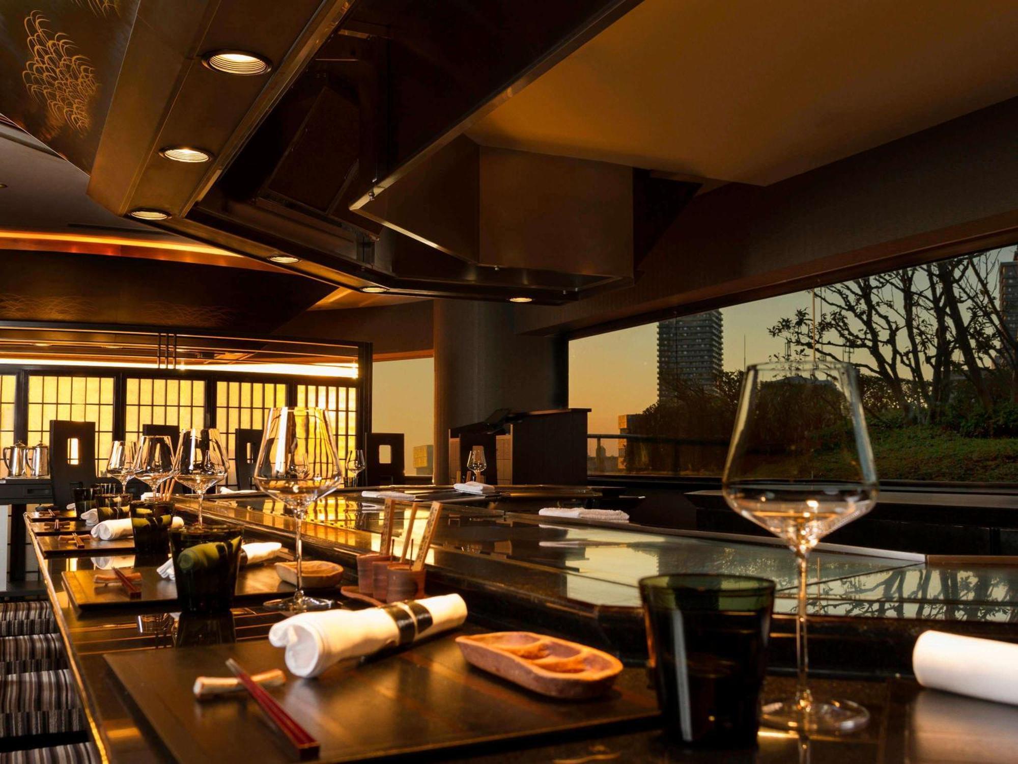 Swissotel Nankai Ósaka Exteriér fotografie Interior of the restaurant