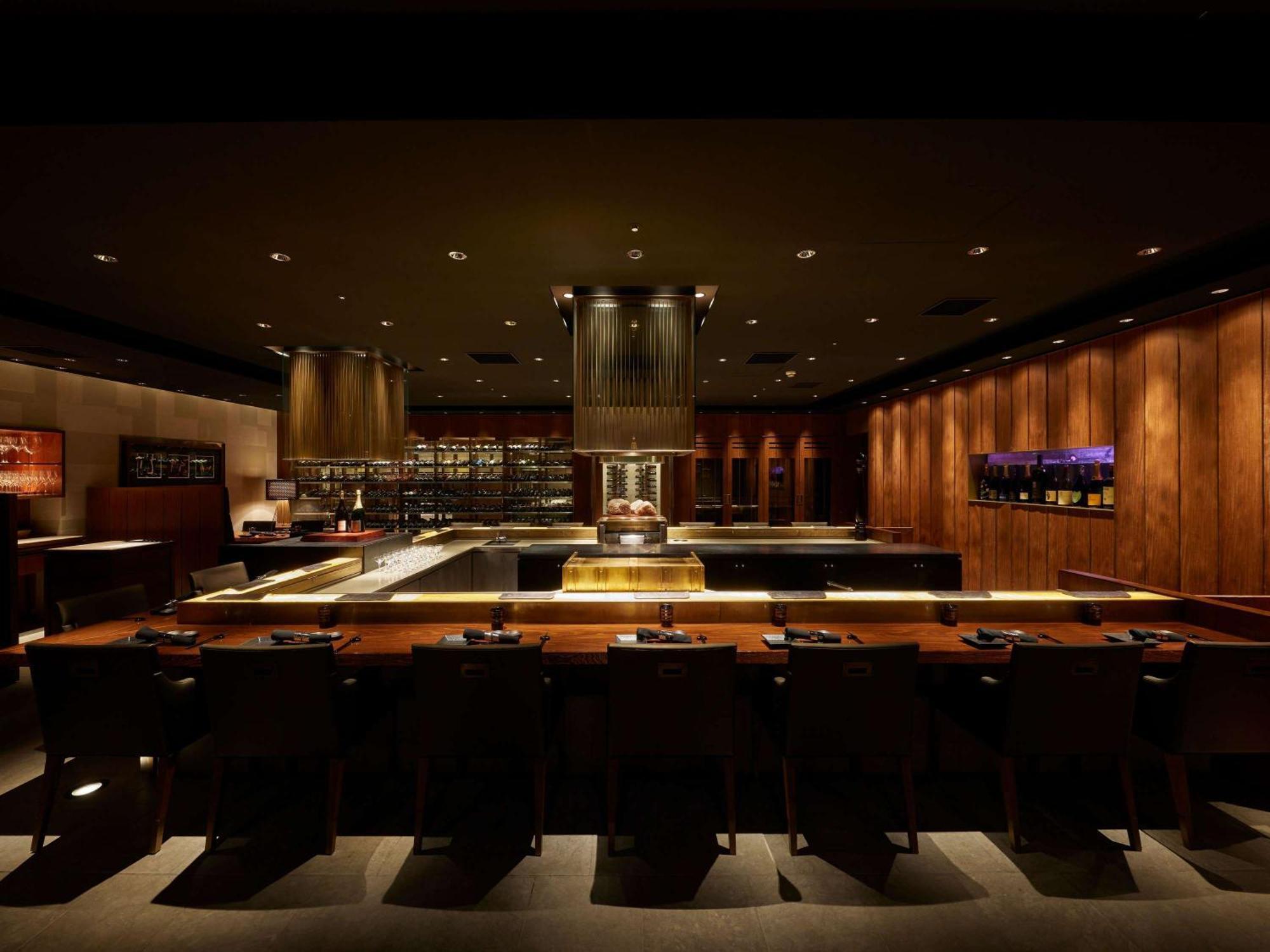 Swissotel Nankai Ósaka Exteriér fotografie Interior of a restaurant