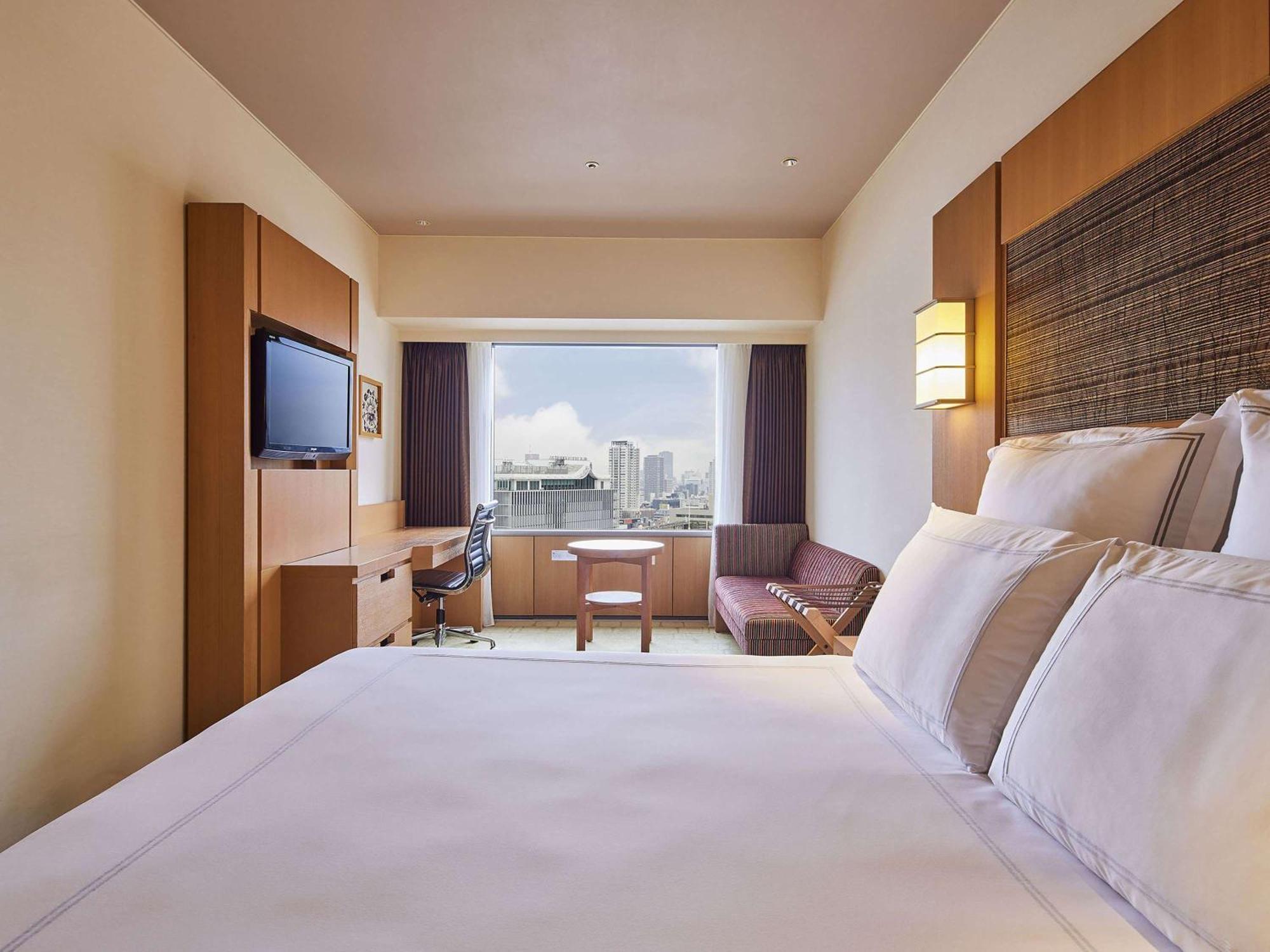 Swissotel Nankai Ósaka Exteriér fotografie A room at the hotel